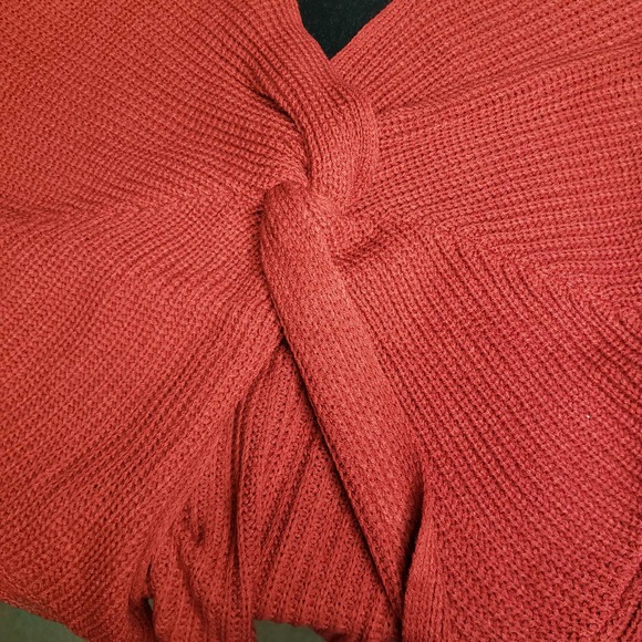 ALMOST FAMOUS red knit twisted cold shoulder pullover sweater 1X - Picture 10 of 12